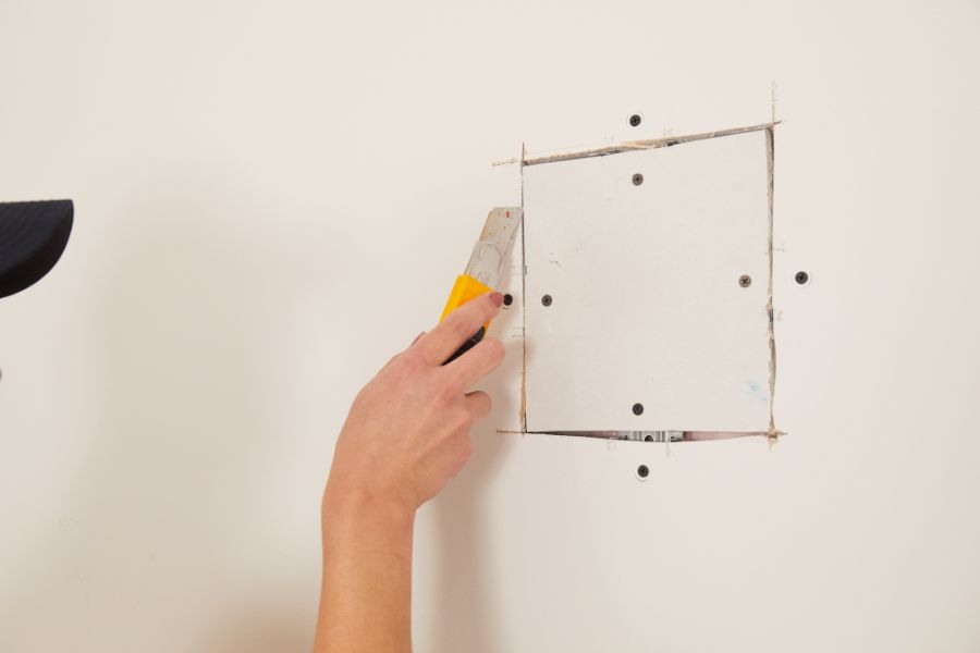 why you should hire a professional for drywall repair
