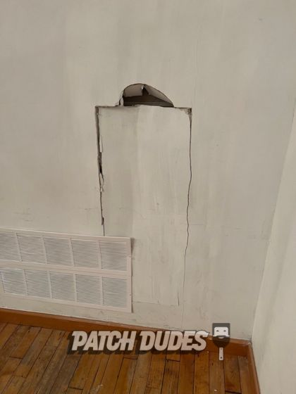 repairing hole in drywall