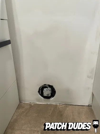 drywall repair on bathroom wall